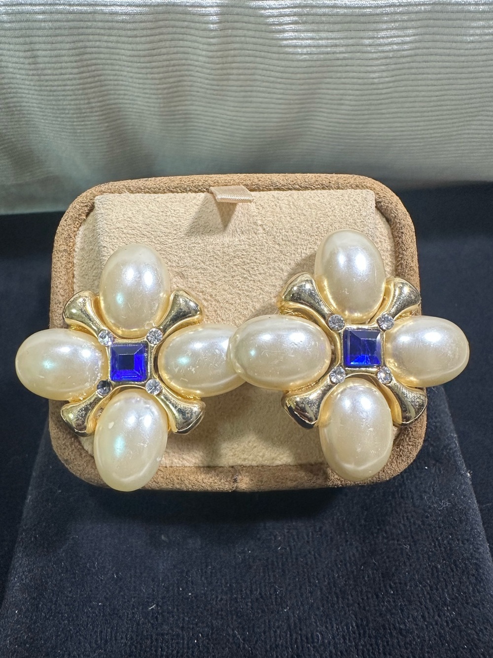 NOS / Vtg Oversized Faux Pearl & Blue Rhinestone Clip On Earrings